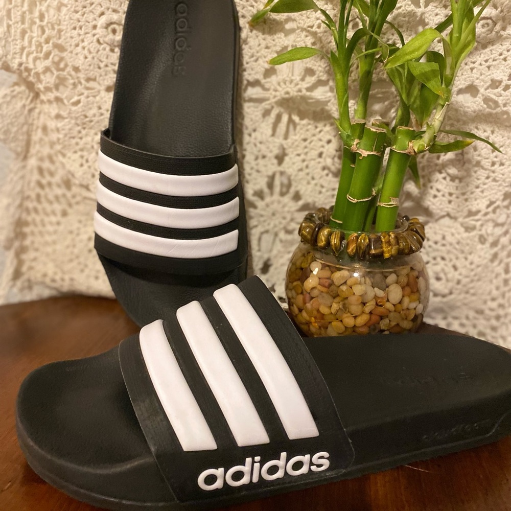 Adidas CloudFoam Slides LIKE NEW!!